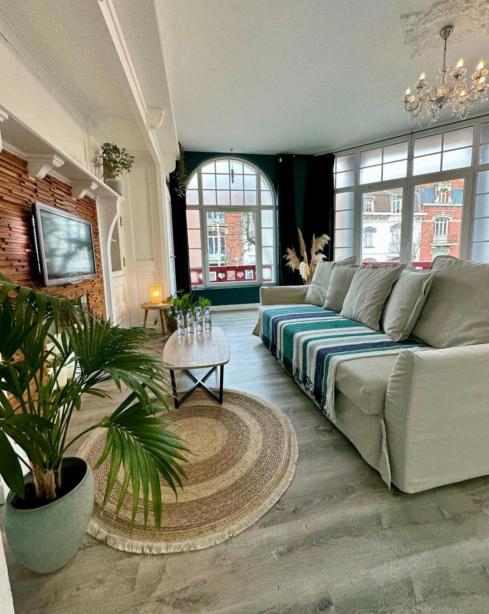 Appartement De Charme Avec Balcon - Villa Les Iris Дюнкерк Экстерьер фото
